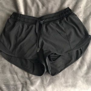 Lululemon Black hotty hot shorts